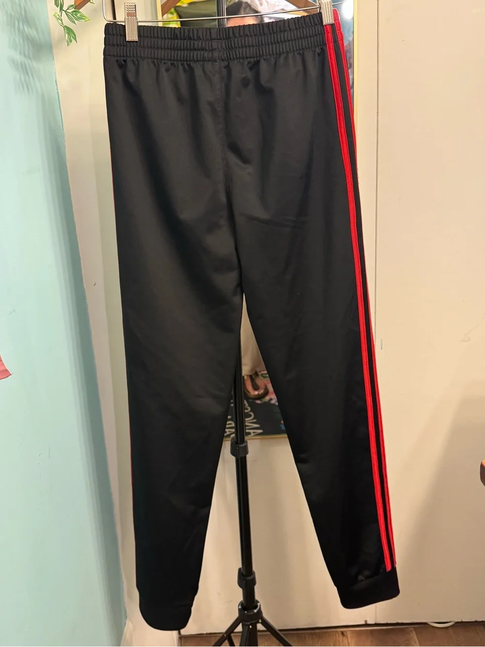 Adidas Youth Boys Track Pants L 14/16 Black Red 3 Stripe Athletic Soccer